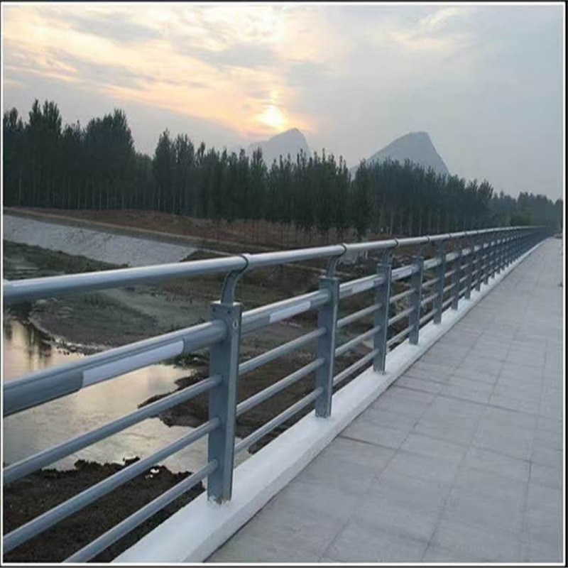 不銹鋼不銹鋼橋梁護(hù)欄